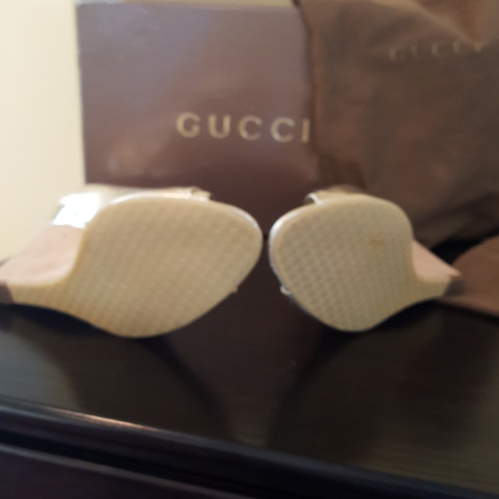 Shoes - Picture 4 of 8